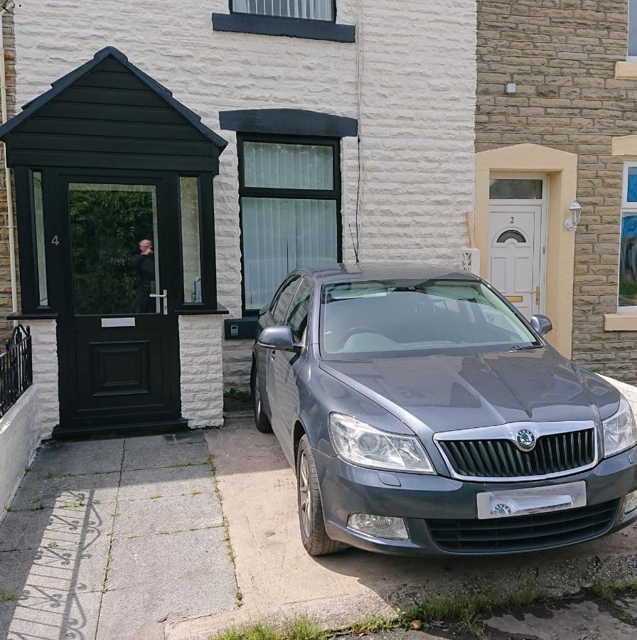 Entire House - 2 Bedroom - 3 Bed - Free Wifi - Tv Clayton-le-Moors Экстерьер фото